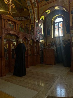 Богослужење у храму Светог Архангела Гаврила у Чајетини