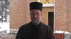 Свештеник Петар Лазић храм Архангела Гаврила у Чајетини